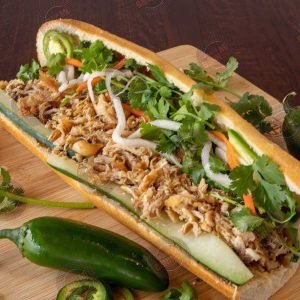 Bánh mì gà xe